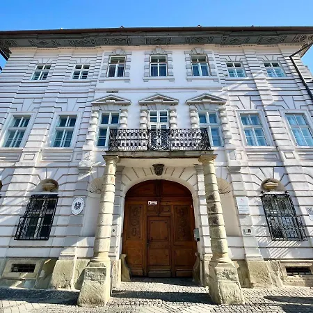 Filek House